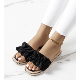 Chanclas negras con volante de Palmeri negro 2