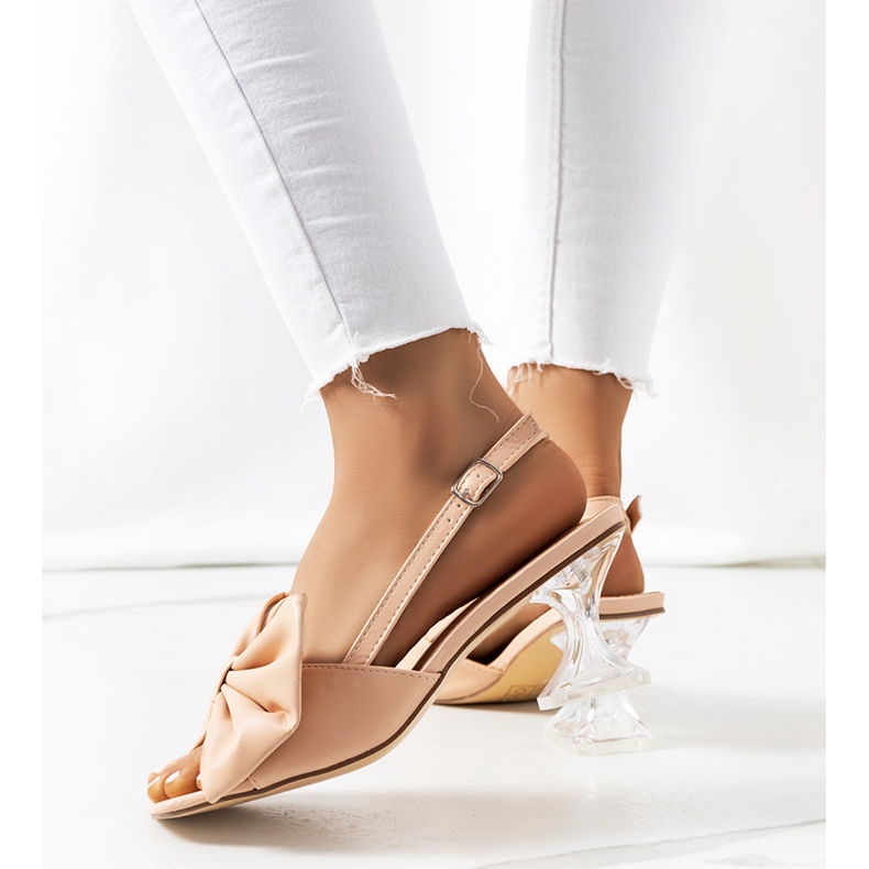 Sandalias de tacón beige de Cirindell rosado 1