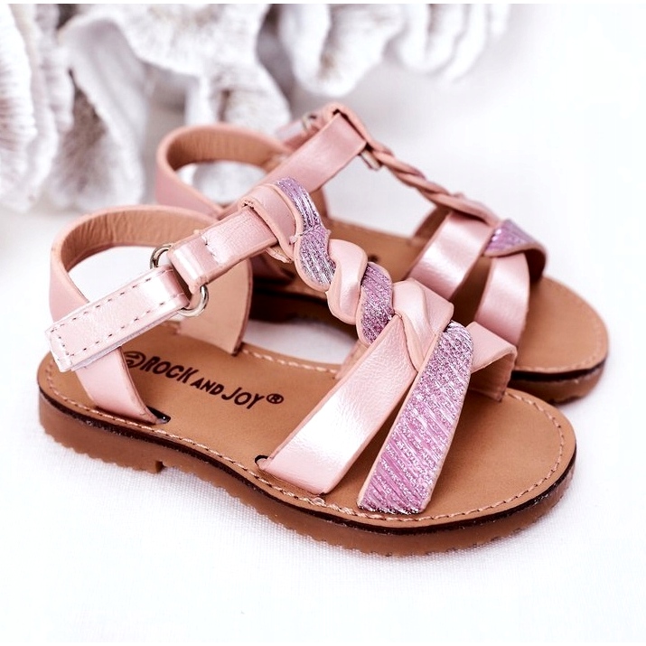 Sandalias infantiles rosas con purpurina. 4