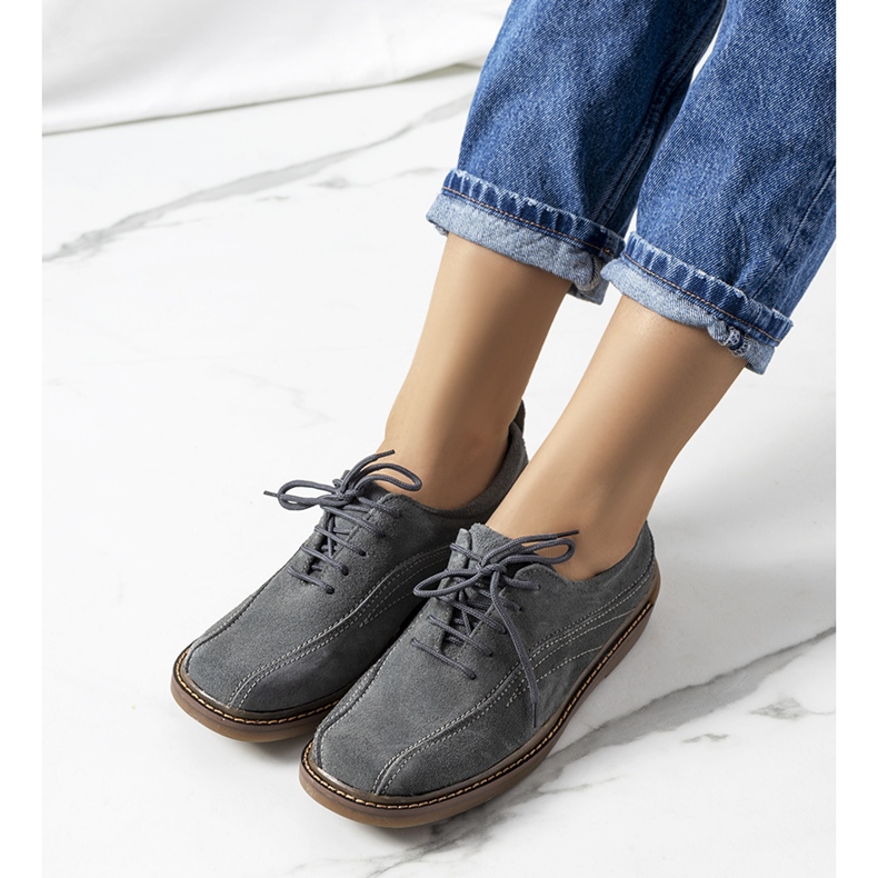 Zapatos de mujer en piel gris de Morten 1