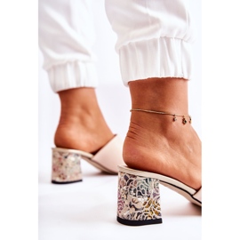 PA2 Zapatillas Mujer Piel Tacón Flores Beige Nessita 4