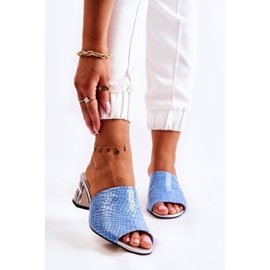 Pantuflas De Mujer En Piel Con Estampado De Cocodrilo En El Tacón Azul Perry 1 Pantuflas De Mujer En Piel Con Estampado De Cocodrilo En El Tacón Azul Perry 1