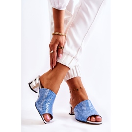 Pantuflas De Mujer En Piel Con Estampado De Cocodrilo En El Tacón Azul Perry 2 Pantuflas De Mujer En Piel Con Estampado De Cocodrilo En El Tacón Azul Perry 2