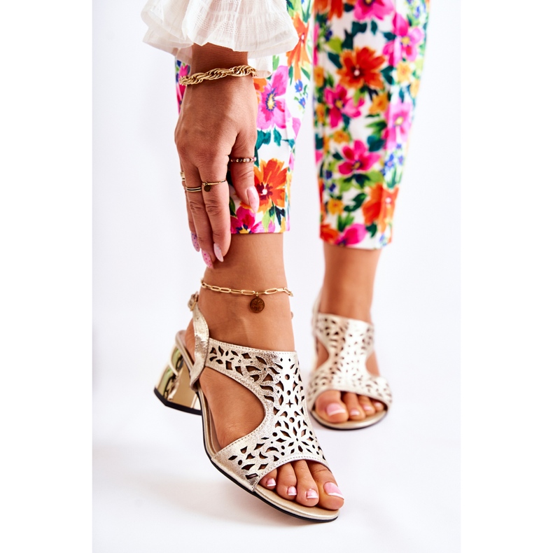 PA2 Sandalias Cuero Caladas Sobre Tacón Alto Dorado Salvio 1