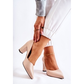 PA2 Bombas De Cuero De Moda En Una Barra Beige Emoción 2
