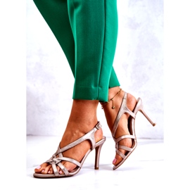 Sandalias Piel Tacones Altos Laura Messi 2002 Beige y Oro 3
