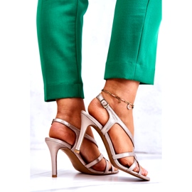 Sandalias Piel Tacones Altos Laura Messi 2002 Beige y Oro 4