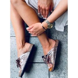 Babuchas de corcho con lazo Amur Champagne rosado 4