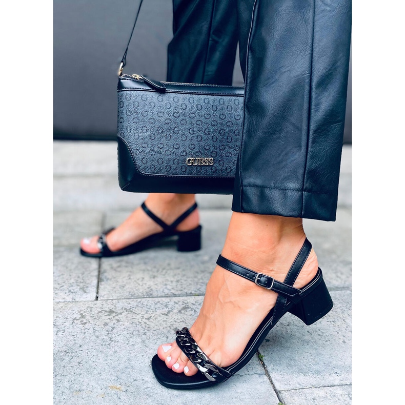 Sandalias negras de tacón bajo Daphne negro 1 Sandalias negras de tacón bajo Daphne negro 1