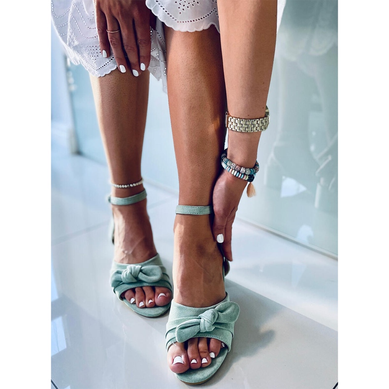 Sandalias tacón verde Giselle 1