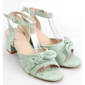 Sandalias tacón verde Giselle 4