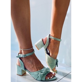 Sandalias tacón verde Giselle 3