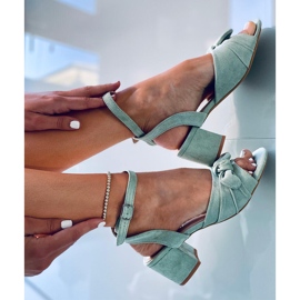 Sandalias tacón verde Giselle 5