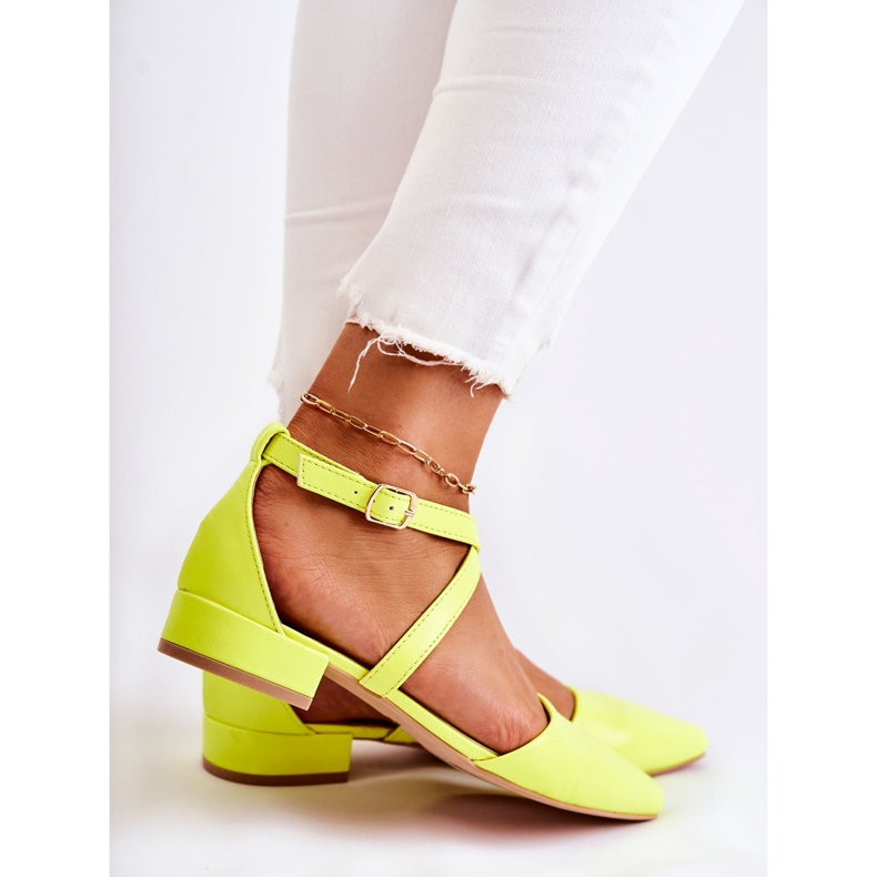 WS1 Bombas De Cuero En Tacones Bajos Amarillo Giovanna multicolor 2