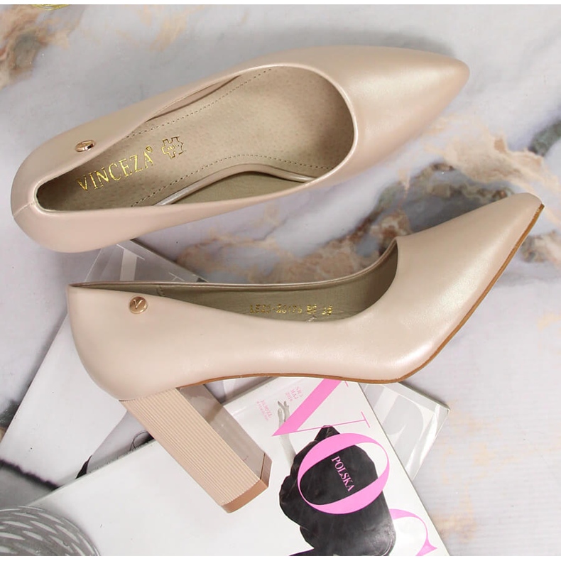Bombas en el pilar beige perla Vinceza 2