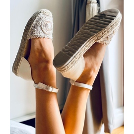 Alpargatas caladas Beige Jazmín 4