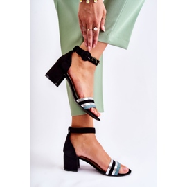 PG1 Sandalias de gamuza de moda en un tacón bajo negro nallia azul plata 2
