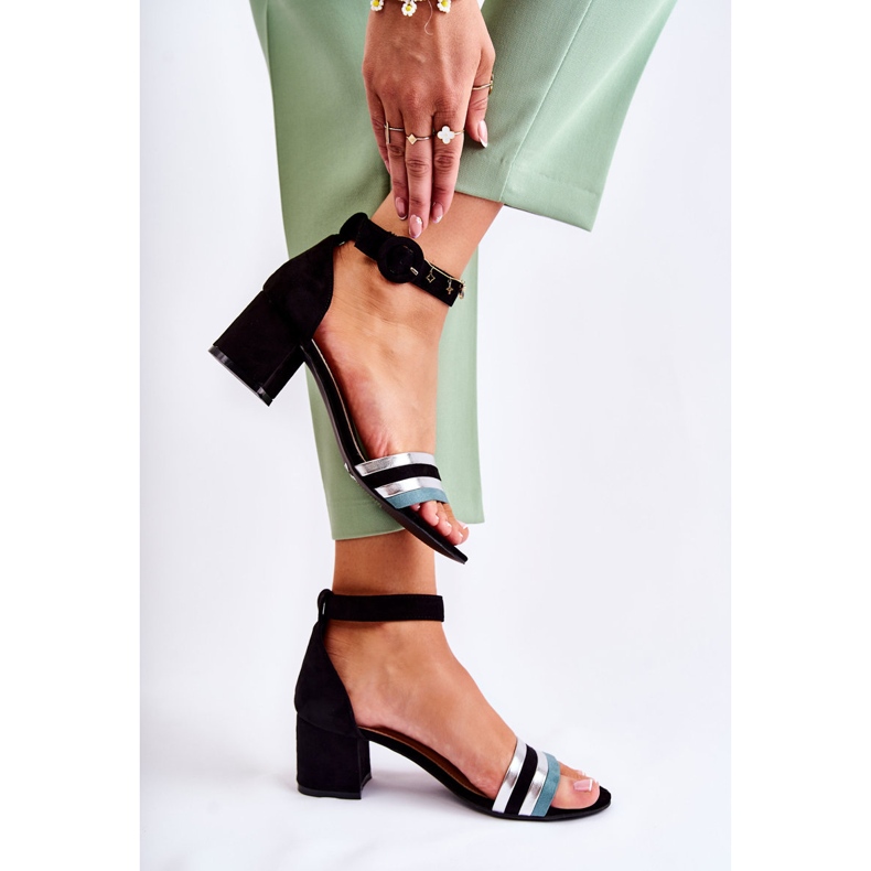 PG1 Sandalias de gamuza de moda en un tacón bajo negro nallia azul plata 2