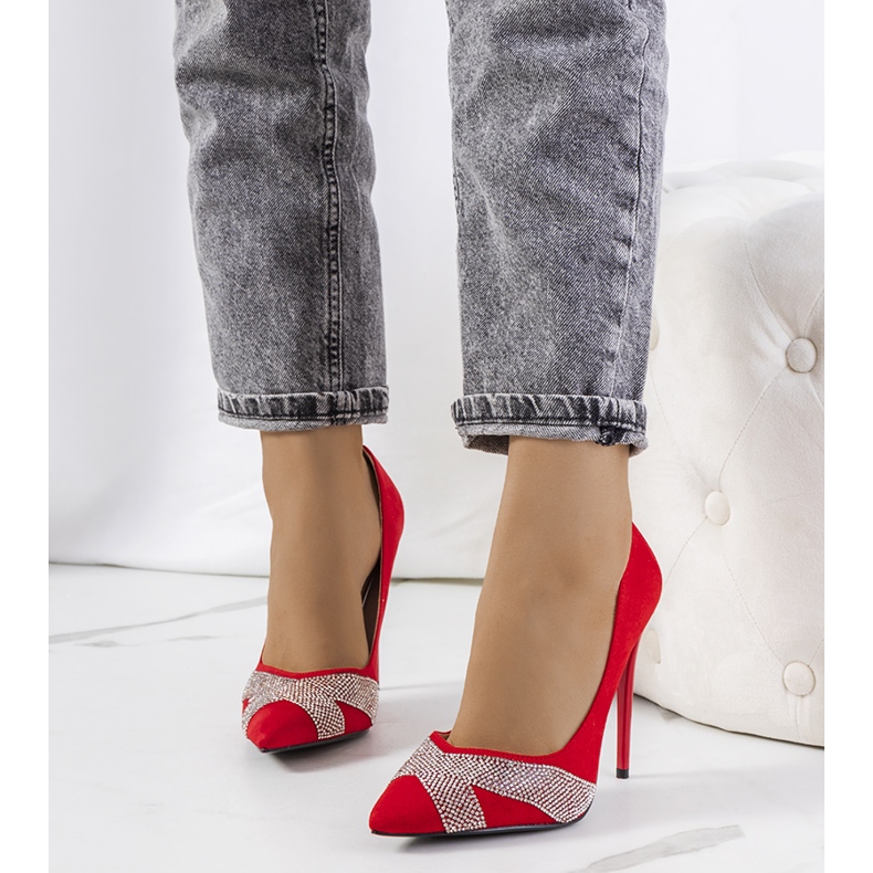 BM Los tacones rojos de Steven 1