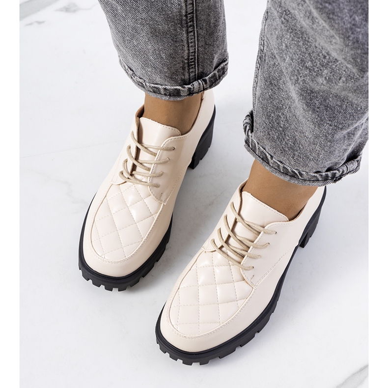 Zapatos de tacón beige de Landra 1