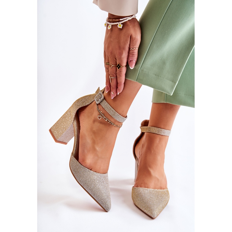 WS1 bombas brillantes en la barra dorada amira dorado 2