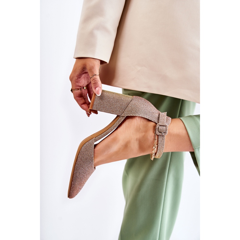 WS1 Salones Brillantes On A Bar Oro oscuro Amira dorado 2