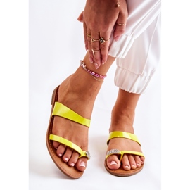 Chanclas Mujer Lacadas en Amarillo Jimena 2 Chanclas Mujer Lacadas en Amarillo Jimena 2