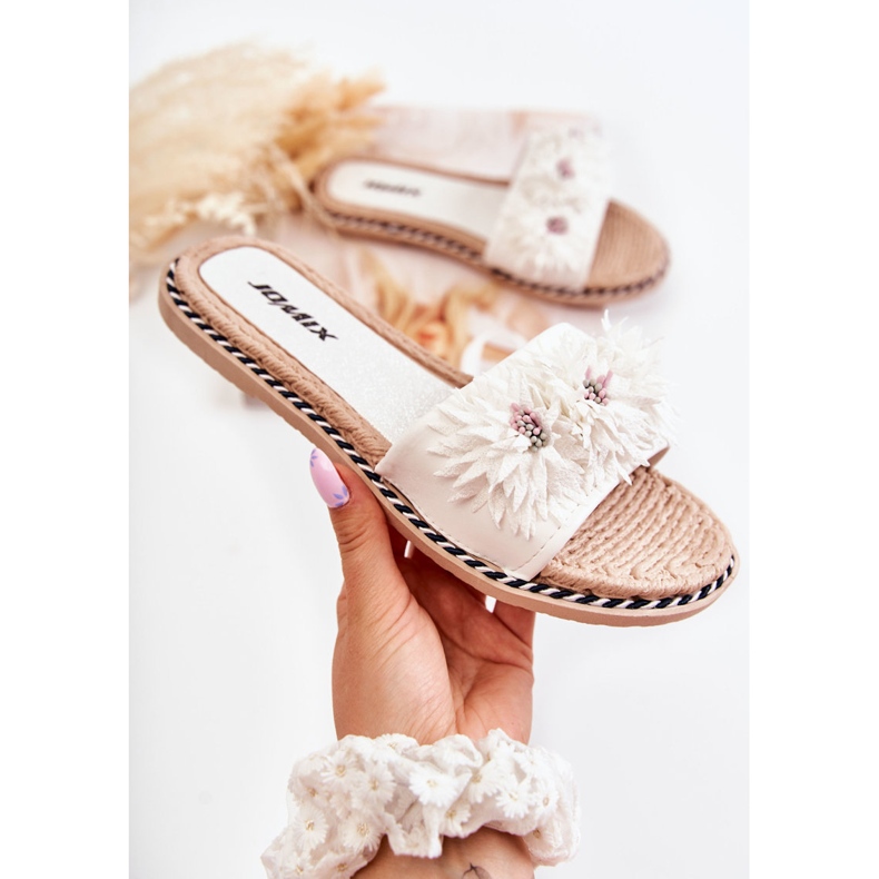 WJ1 Pantuflas De Mujer Con Flores De Tela Blanco Susana 1