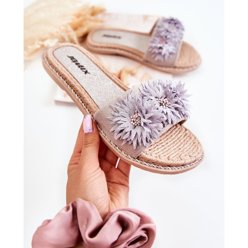 WJ1 Pantuflas De Mujer Con Flores De Tela Gris Susana 1
