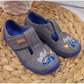 Zapatillas casa niño con velcro coche Befado gris 3