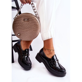 Zapatos Lacados Con Adorno Plata Negro Hestill 8