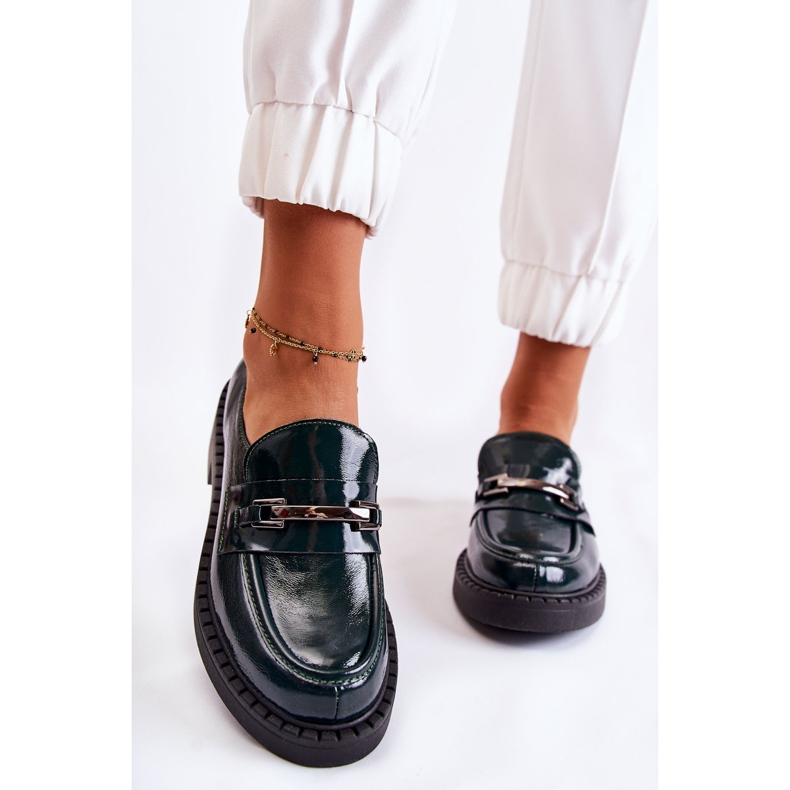 Zapatos Lacados Con Adorno Plata Hestill Verde 1