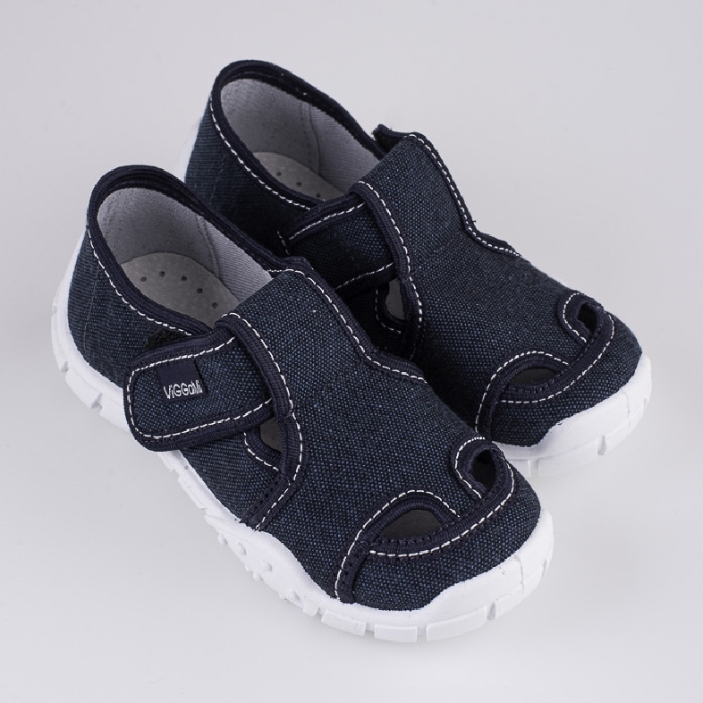 Zapatillas casa niño Viggami Adaś clásico azul marino 1