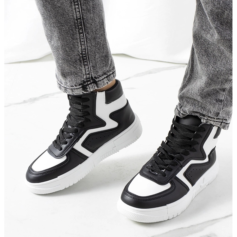 Deportivas tobilleras Rosed en negro 2