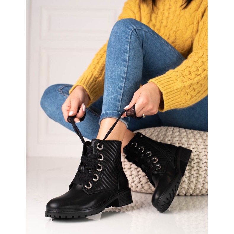 Botas de cordones de mujer Shelovet en negro con acolchado 1