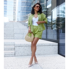 Bombas beige en el puesto Makka. 1 Bombas beige en el puesto Makka. 1