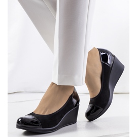 PA1 Zapatos de tacón negros en la cuña de Janeiro 1