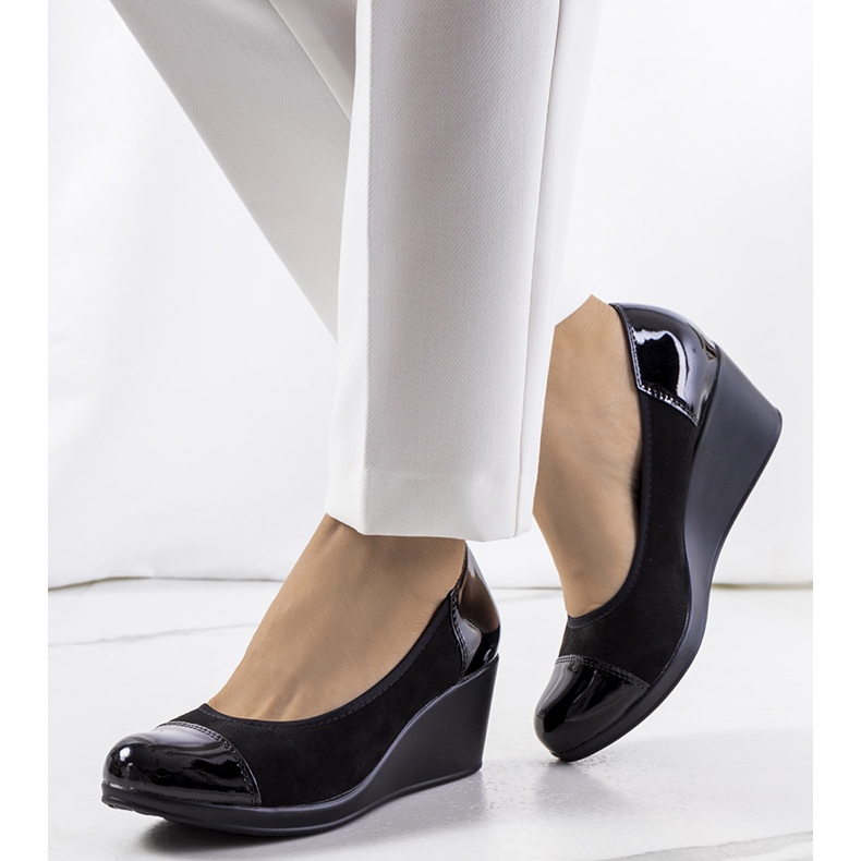 PA1 Zapatos de tacón negros en la cuña de Janeiro 1 PA1 Zapatos de tacón negros en la cuña de Janeiro 1