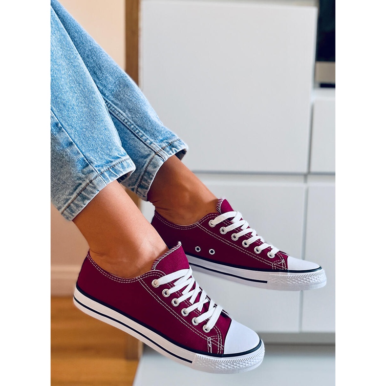 Zapatillas clásicas de mujer Basic Wine rojo 2 Zapatillas clásicas de mujer Basic Wine rojo 2
