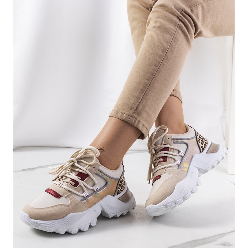 Zapatillas beige de Amarillo dorado 1 Zapatillas beige de Amarillo dorado 1