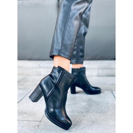 Botines negros Kaja de tacón 4