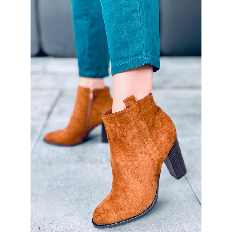 Tacones clasicos Jette Camel marrón 1