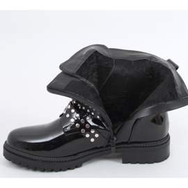 Botas lacadas con tachuelas Tatum Black Mirror negro 6