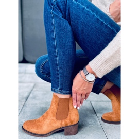 Botines Chelsea tacón bajo Samara Camel marrón 2