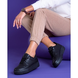 Zapatos deportivos de mujer negros en la plataforma Shelovet. 1