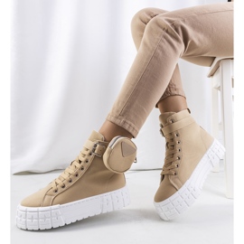 Zapatillas beige en la plataforma Lambari 1