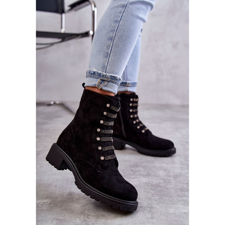 PG1 Botas de ante negro Malesia con rayas decorativas 1