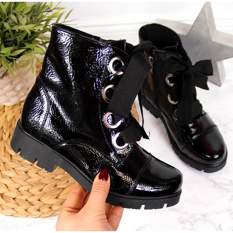 Botas negras de charol negro con aislamiento para niña Kornecki 6220 1