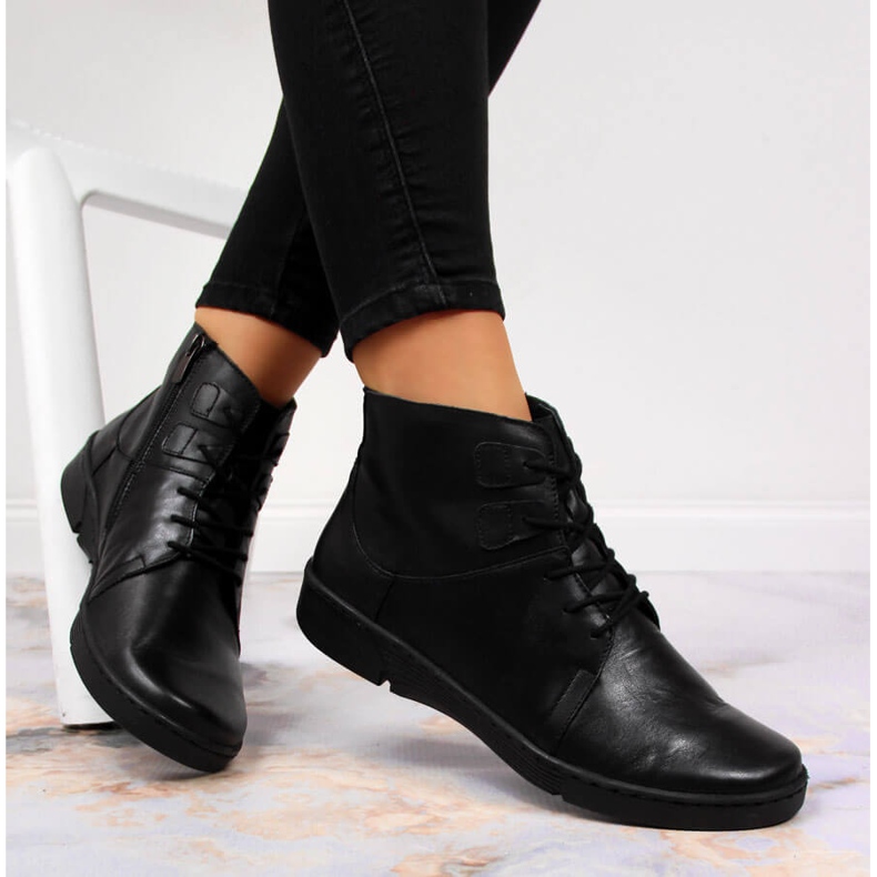 Cómodas botas aislantes de cuero negro para mujer Łukbut 1816 1 Cómodas botas aislantes de cuero negro para mujer Łukbut 1816 1