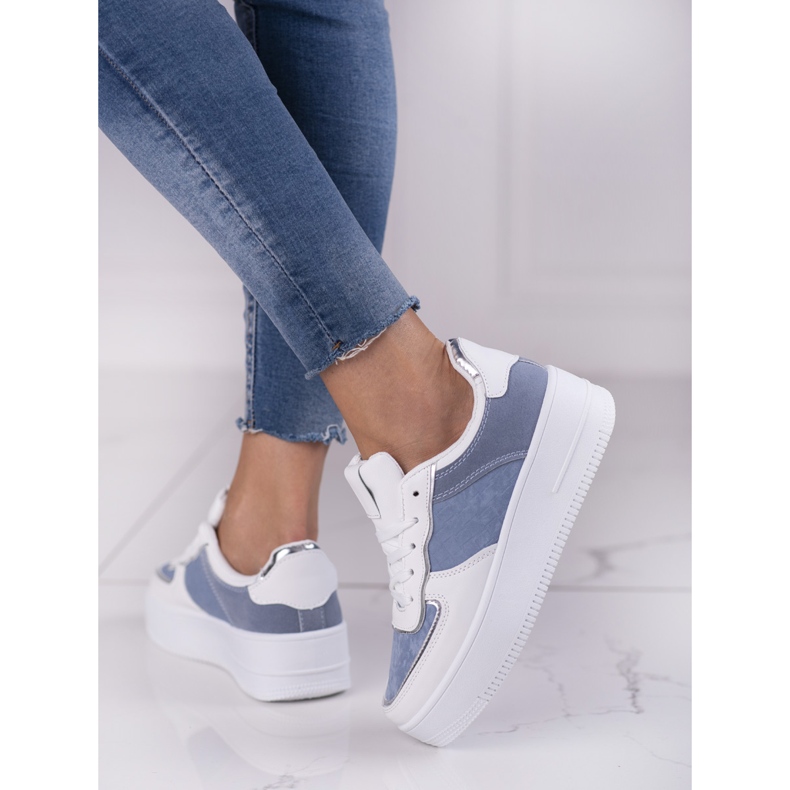 Zapatillas blancas y azules con cordones para mujer en una plataforma Shelovet alta blanco 1